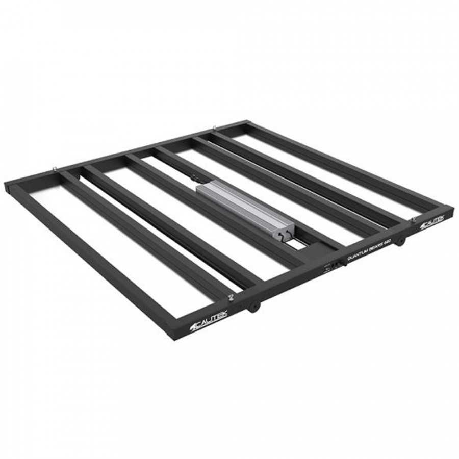 Quantum Bears 680W - Powerful Full Spectrum LED Horticultural Lighting - Calitek